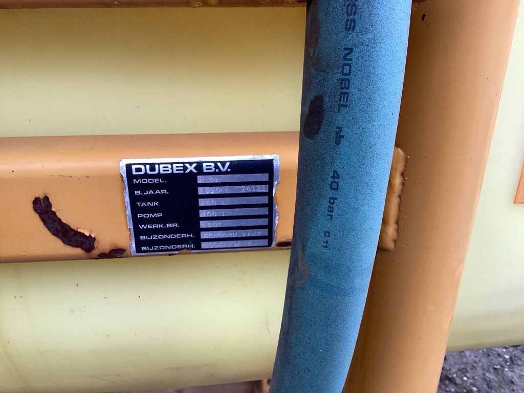688a180339013